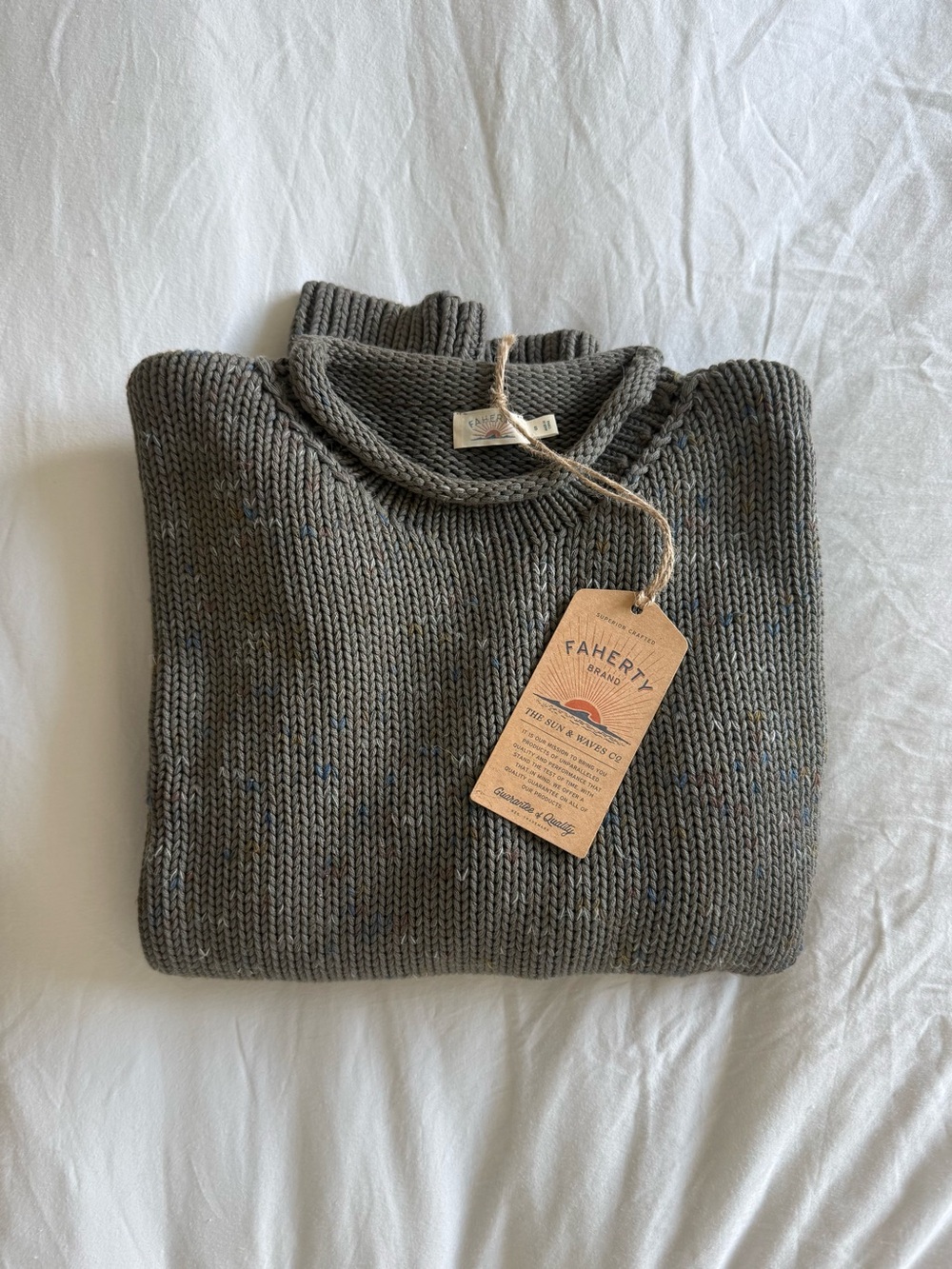NWT Faherty Sunwashed Cotton Roll Neck Sweater Age-Sage Green size S